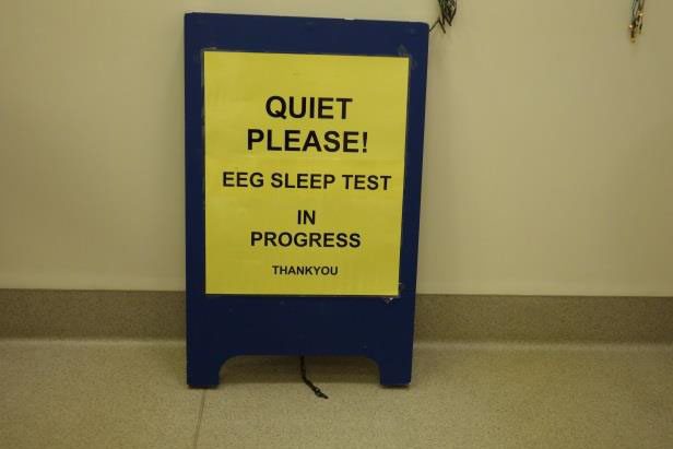 quiet-please-eeg-in-progress-sign